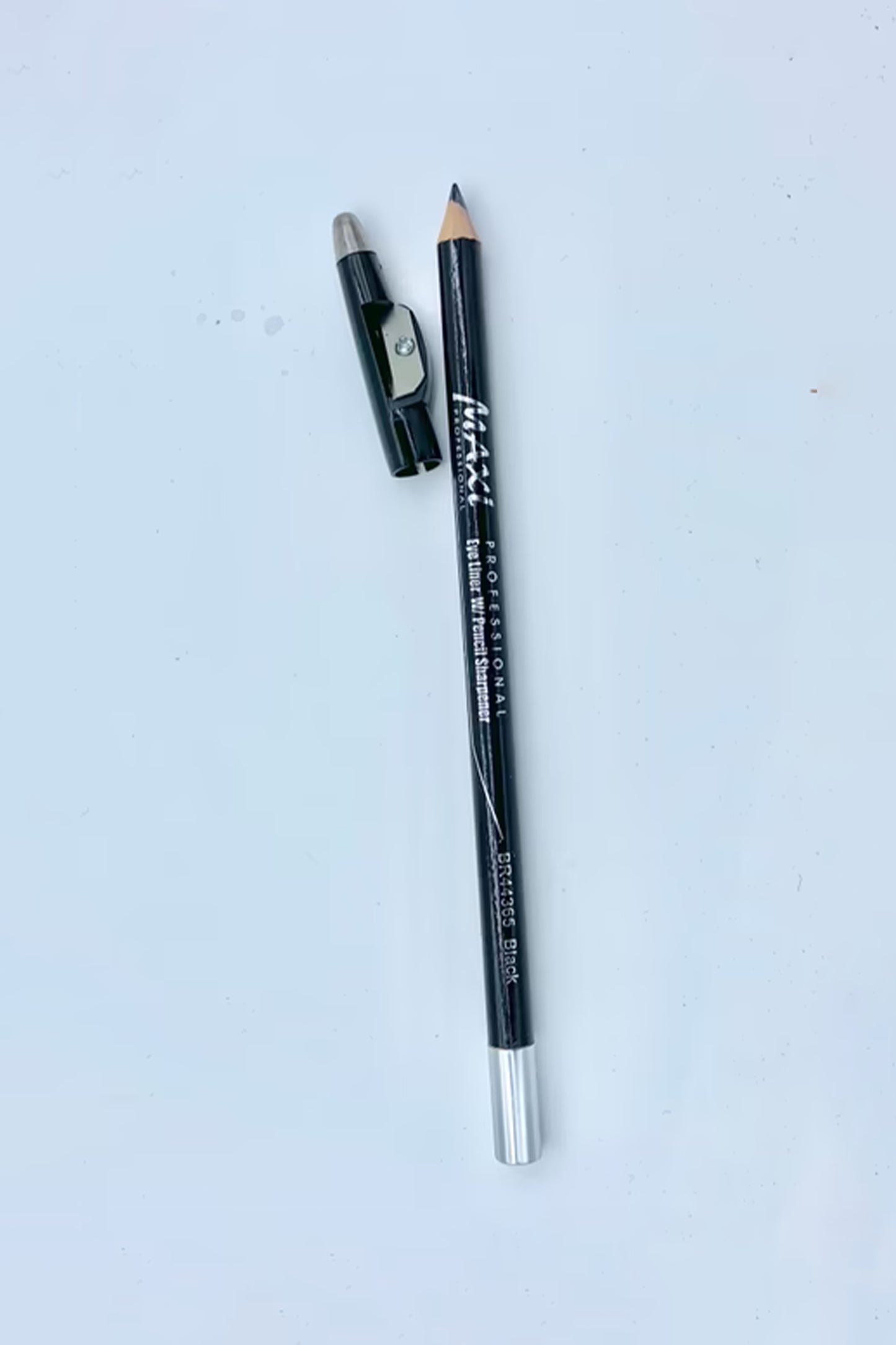 Maxi Professional Eye Liner With Pencil Sharpner