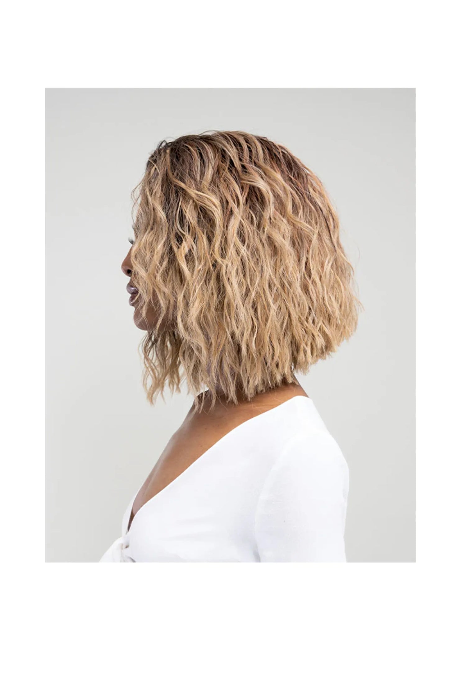 Janet Collection Essentials Hd Lace Synthetic Wig - Kat